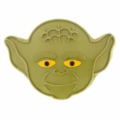 Brand new ???? Disney Minnie's Bake Shop - Yoda Iced Cookie ????